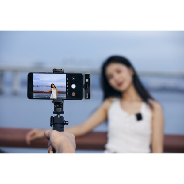 Godox MoveLink LT1 Compact Digital Wireless Microphone with Lightning (2.4 GHz)