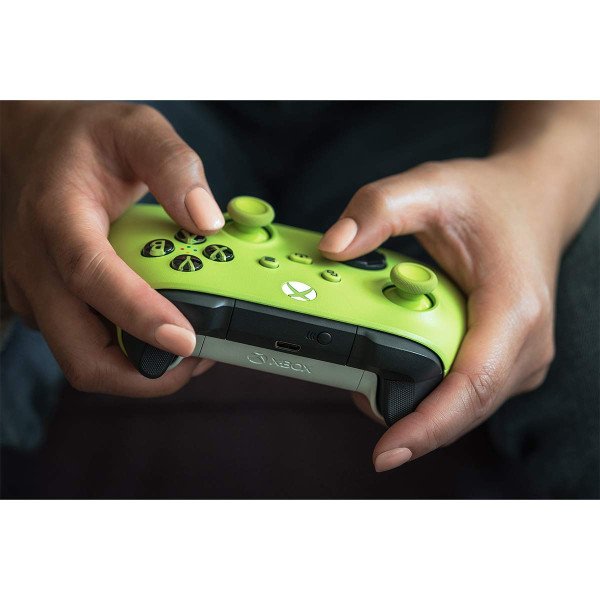 Xbox Core Wireless Controller – Electric Volt 