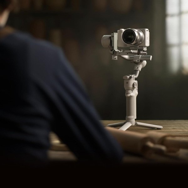 DJI RS 4 Mini Handheld Gimbal Stabilizer