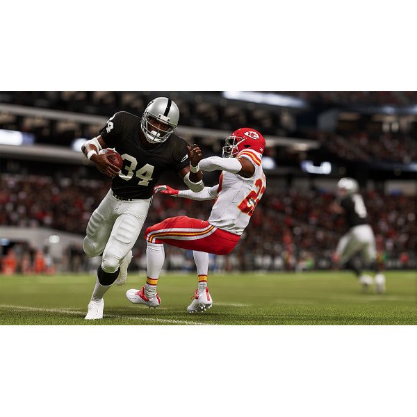Madden NFL 22 Standard Edition - PlayStation 4