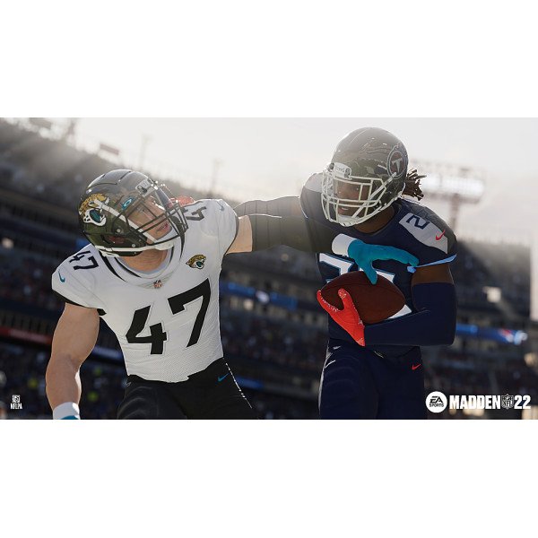 Madden NFL 22 Standard Edition - PlayStation 4