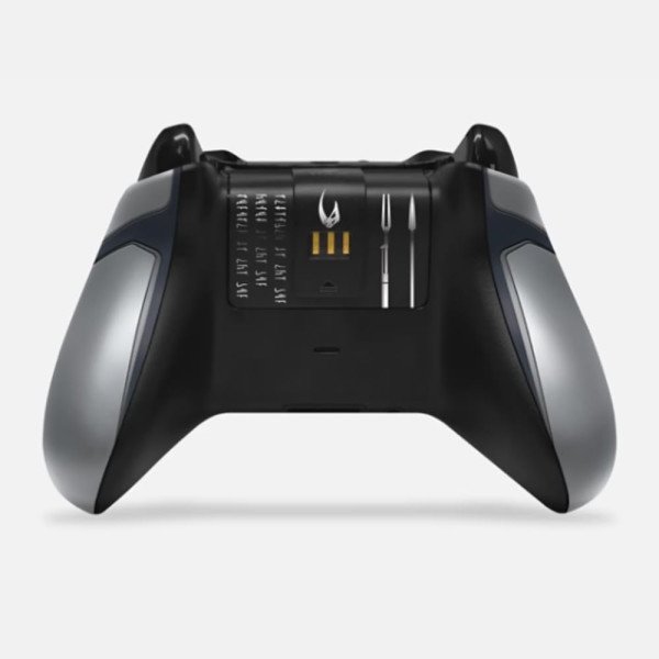 Razer Mandalorian Wireless Controller & Quick Charging Stand for Xbox