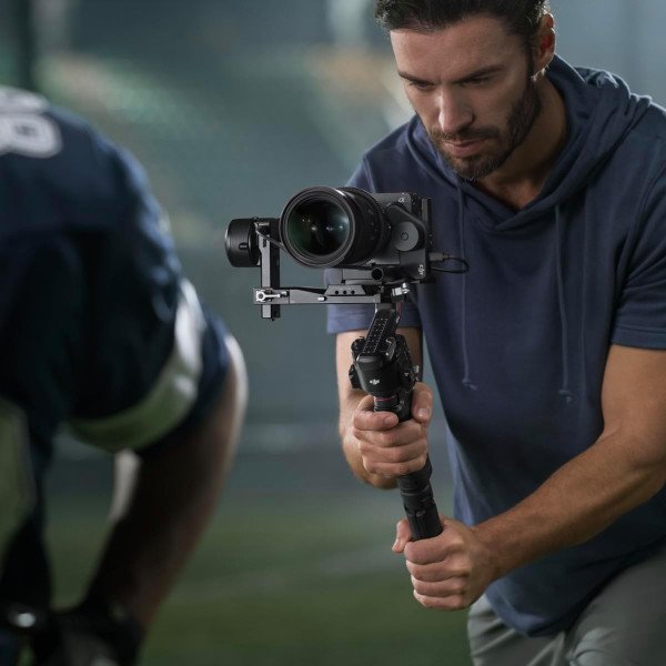 DJI RS 4 Gimbal Stabilizer