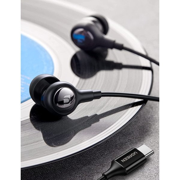 UGREEN USB-C In-ear Headphone Wired Earphones with Microphone 